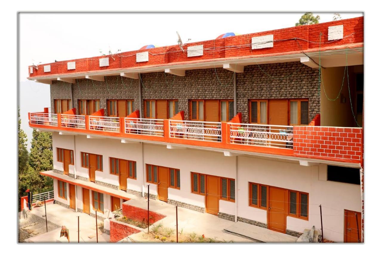 فندق The Ranikhet Continental المظهر الخارجي الصورة
