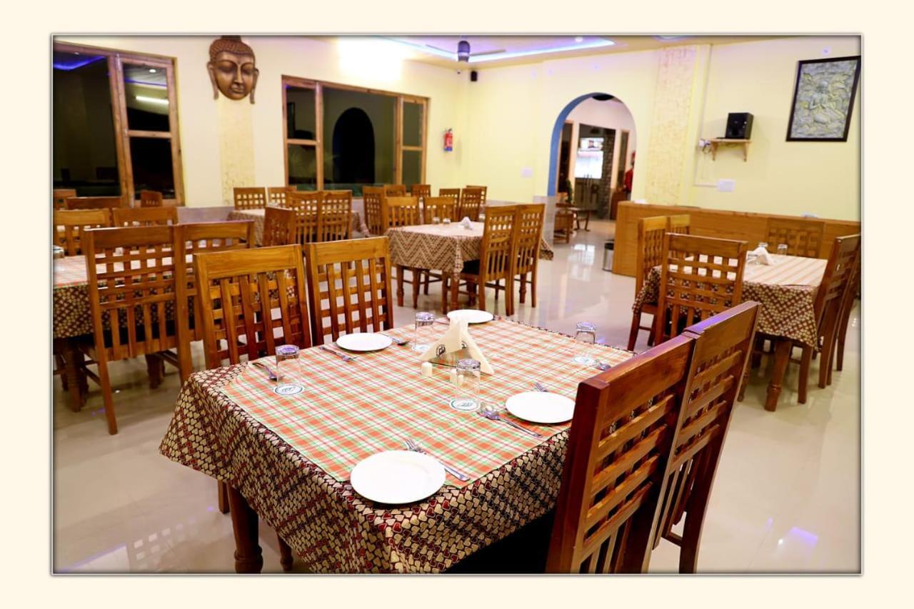 فندق The Ranikhet Continental المظهر الخارجي الصورة