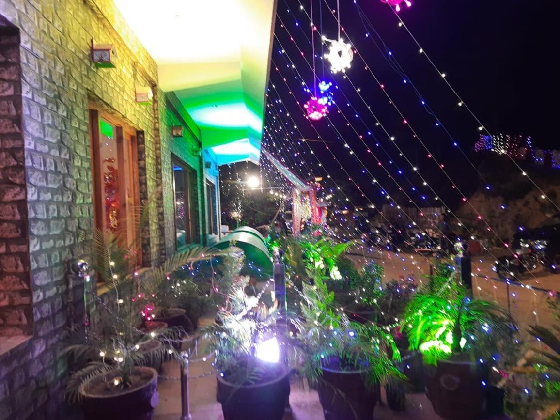 فندق The Ranikhet Continental المظهر الخارجي الصورة