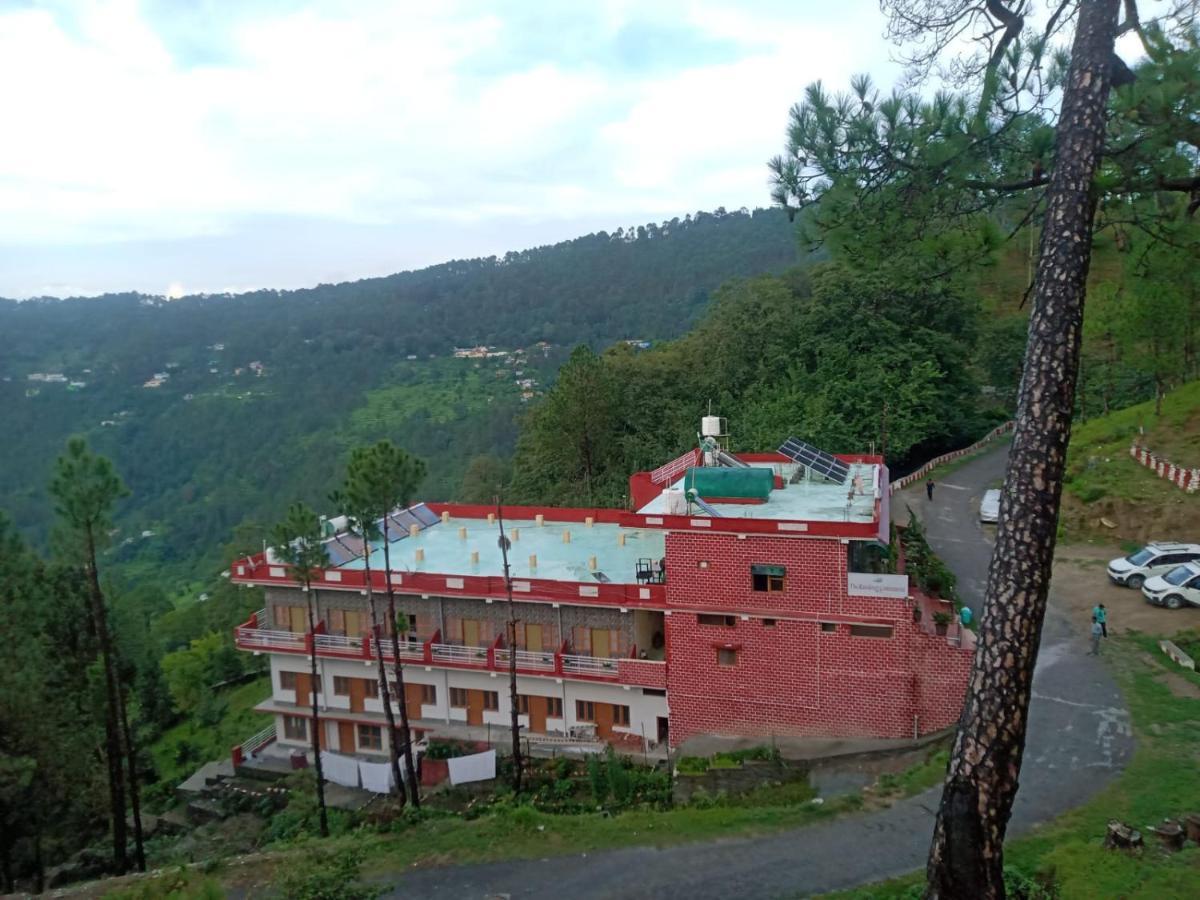 فندق The Ranikhet Continental المظهر الخارجي الصورة