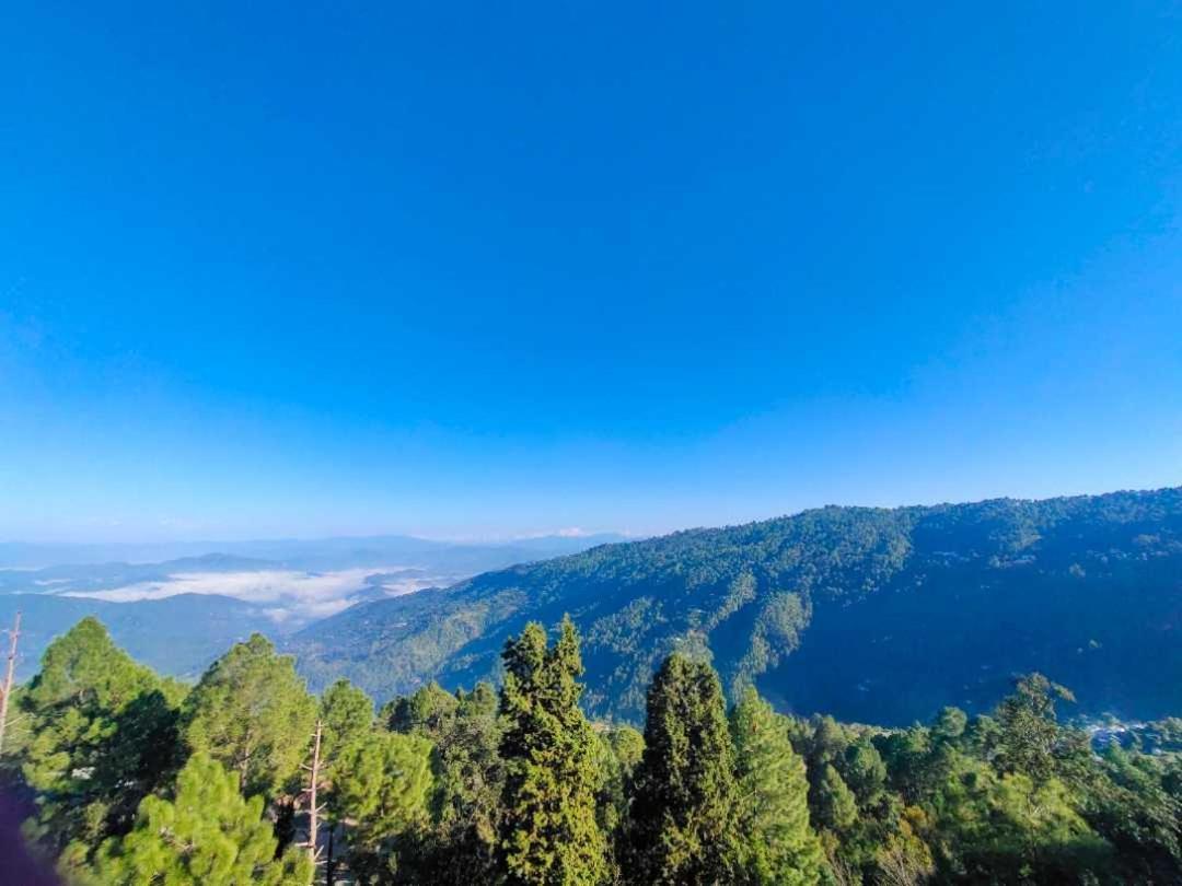 فندق The Ranikhet Continental المظهر الخارجي الصورة